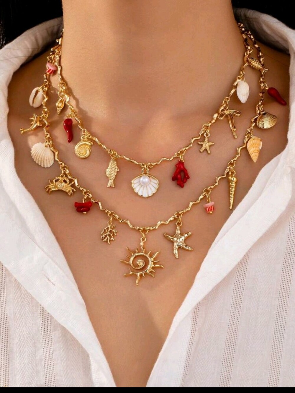 BRAND NEW ** Gold-Tone Layered Seashell & Coral Charm Necklace in Red and White